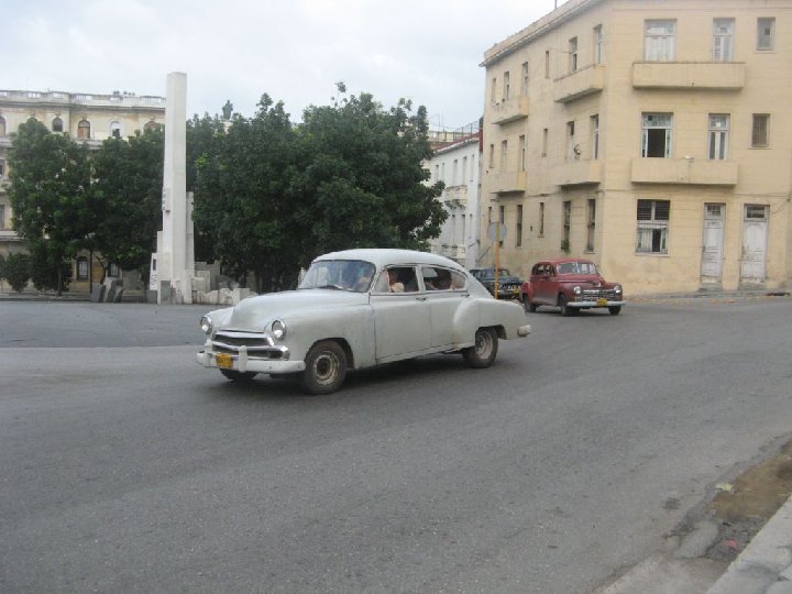 vieilles am�ricaines � La Havane