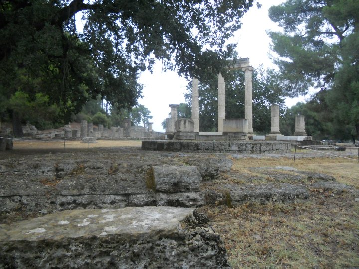 ls Philippeion � Olympie