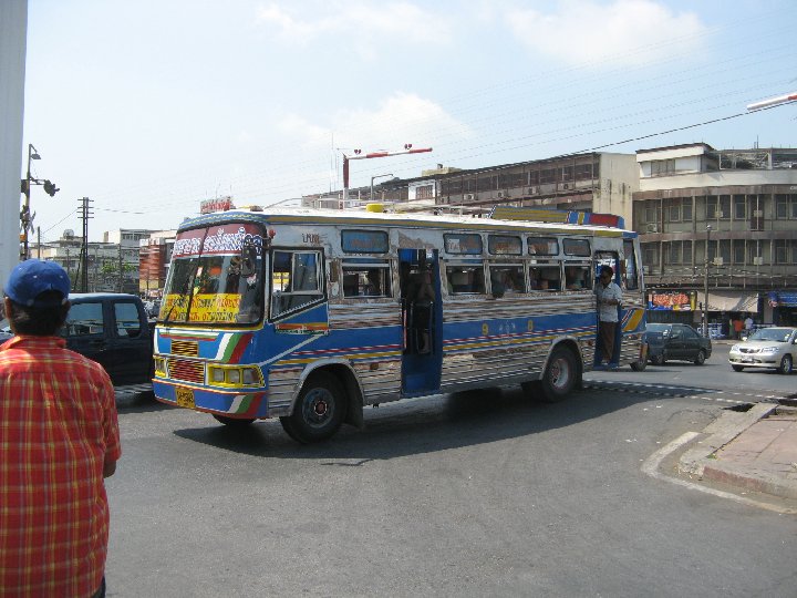 bus tha�