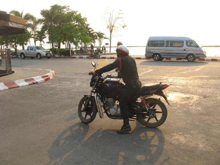 motard de la police tha�